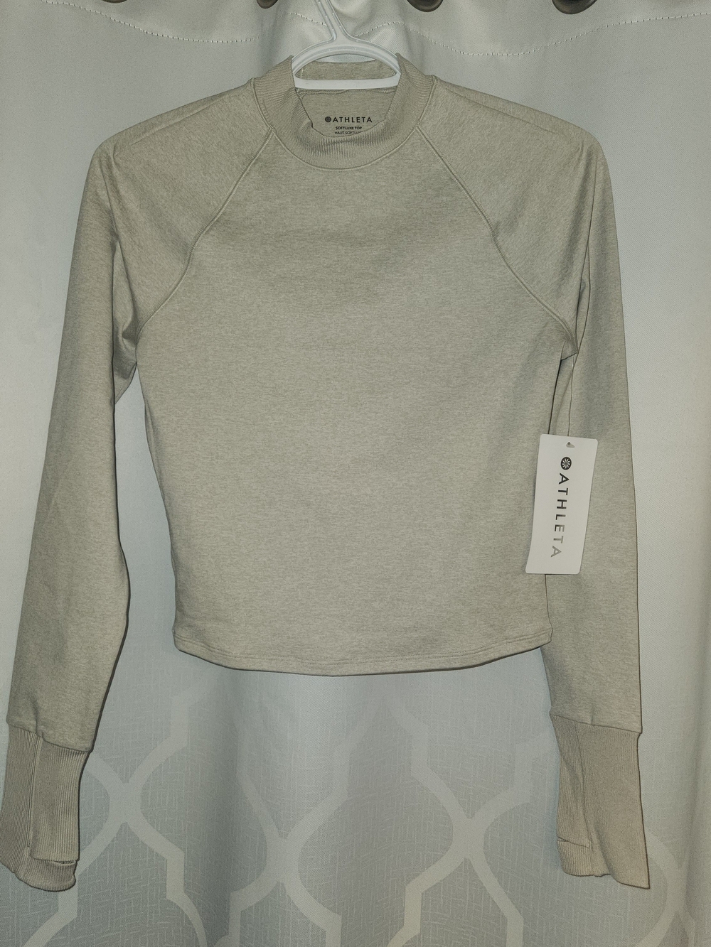 Athleta Women's Long-Sleeve Crew Crop Top aoft luxe